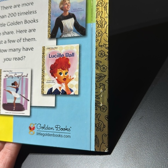 Taylor Swift | Little Golden Book Biography - Picture 5 of 5